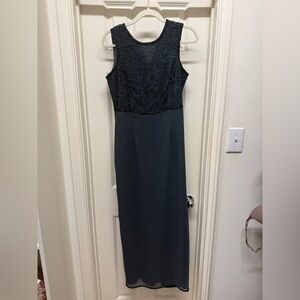 Elegant Navy Sleeveless Beaded Evening Dress